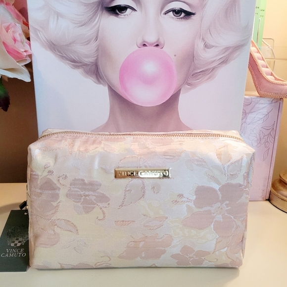 🌺Vince Camuto Cosmetic Bag Cosmetic Case Travel Bag Luxury Collection - Picture 1 of 9